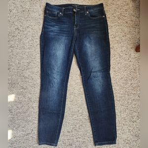 Lucky Brand - Medium Wash Low Rise Lolita Skinny Jeans